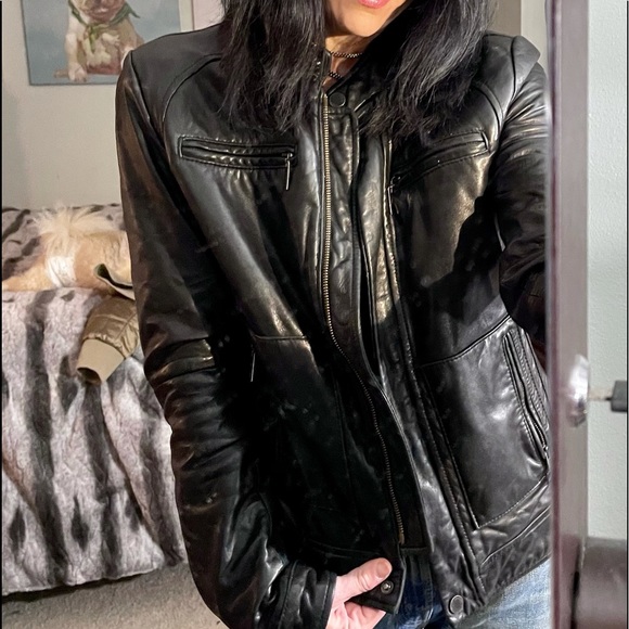 Vintage Calvin Klein genuine leather coat - Picture 10 of 10